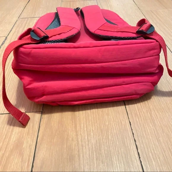NWOT Big Pink Backpack w/ laptop pocket - Picture 12 of 13